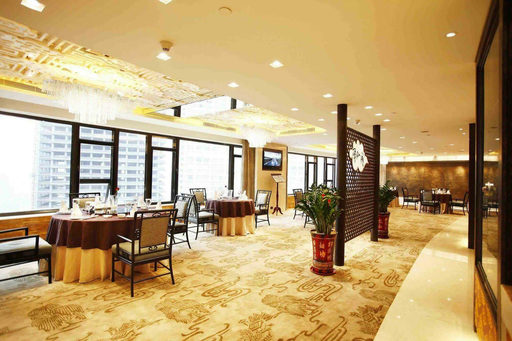 Furama Hotel Dalian Restaurant photo